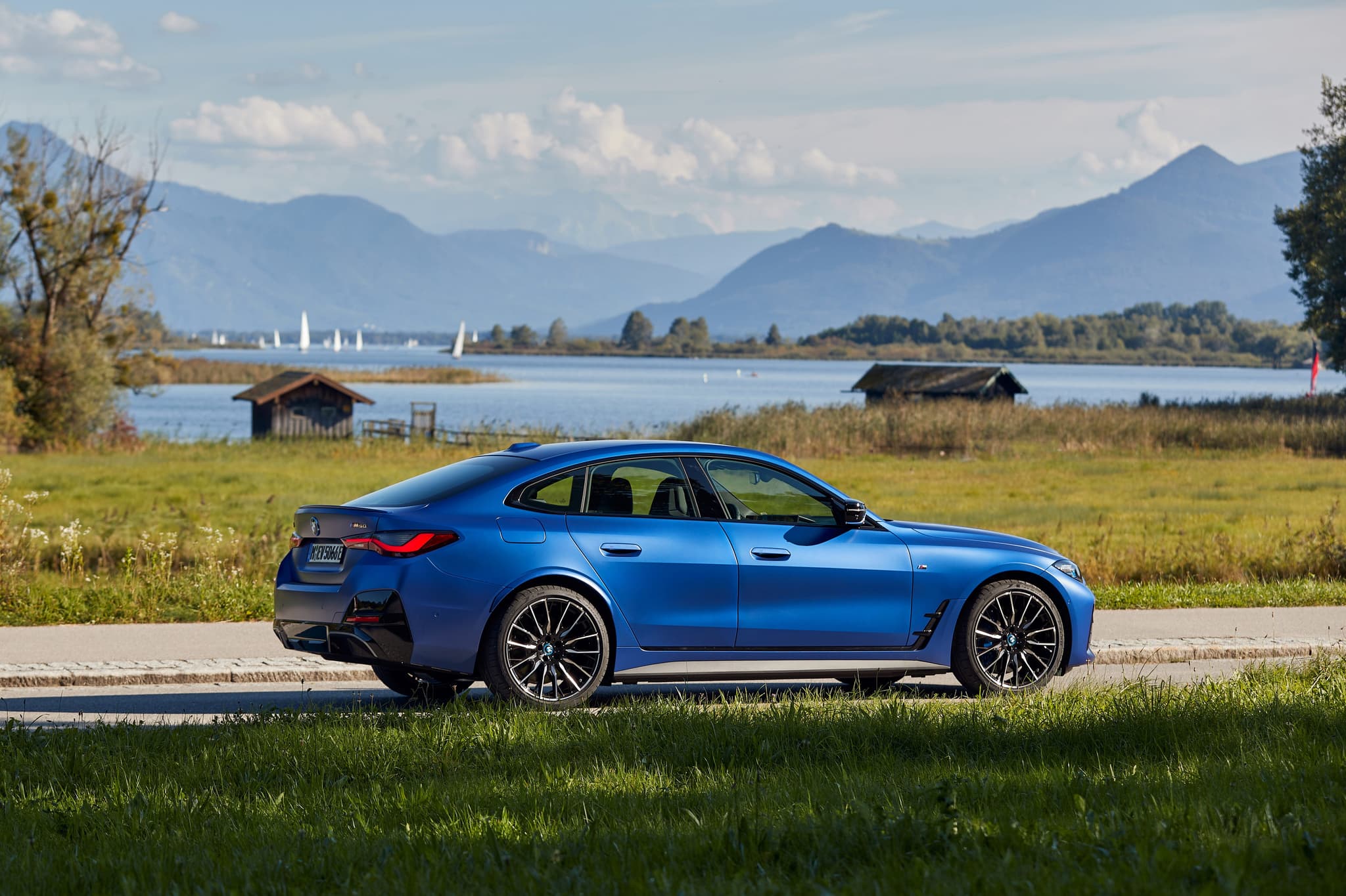 BMW i4