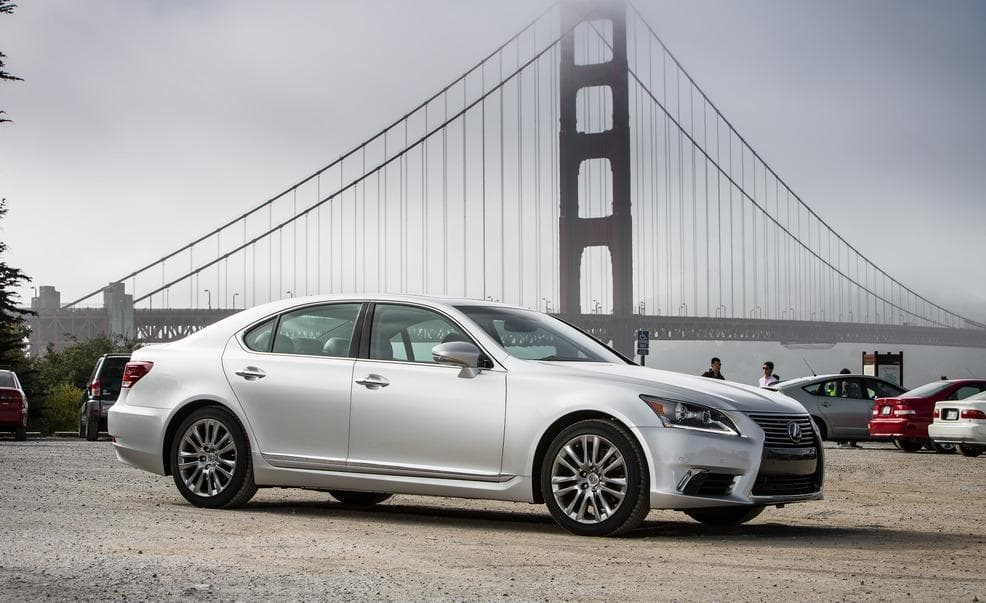 Lexus LS