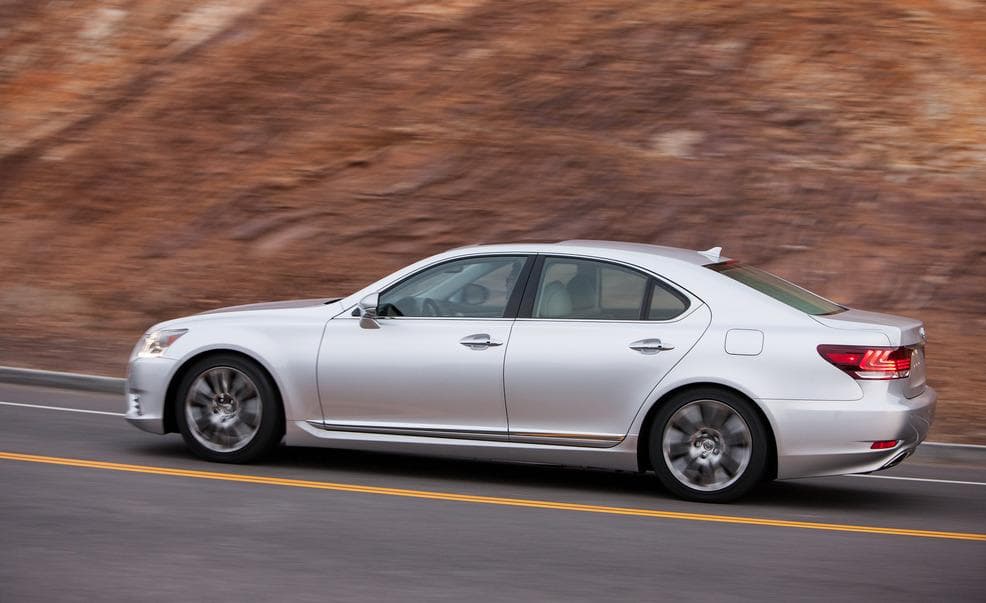 Lexus LS
