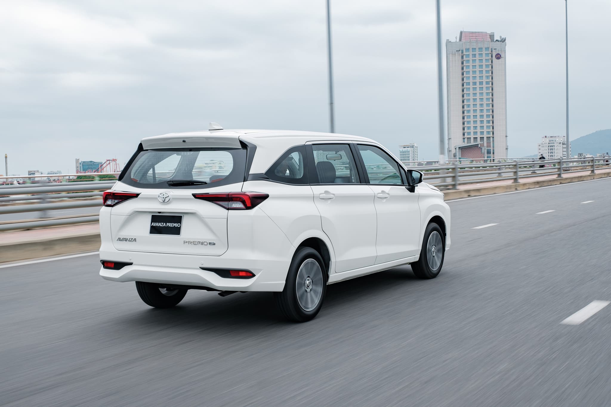 Toyota Avanza Premio