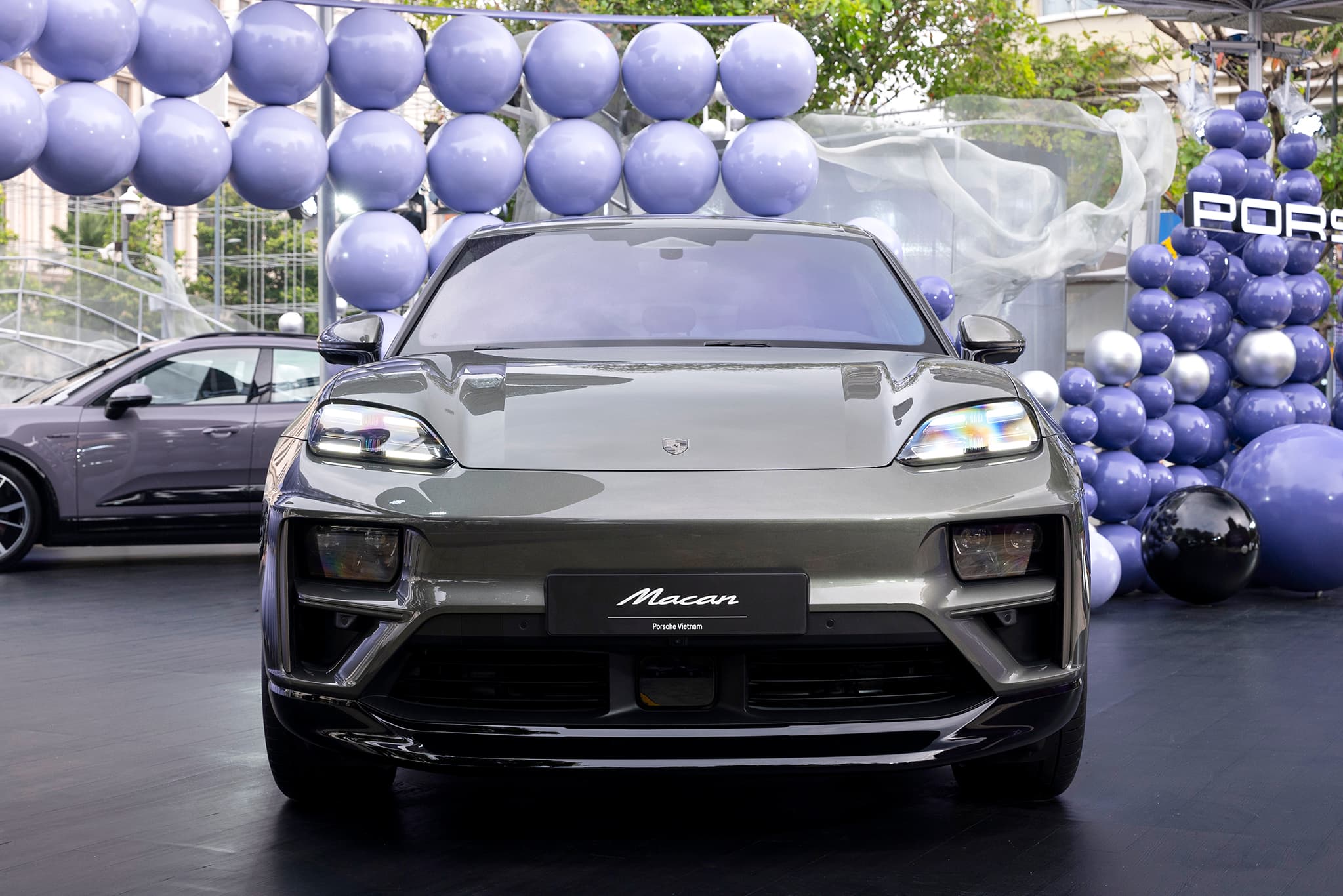 Porsche Macan EV