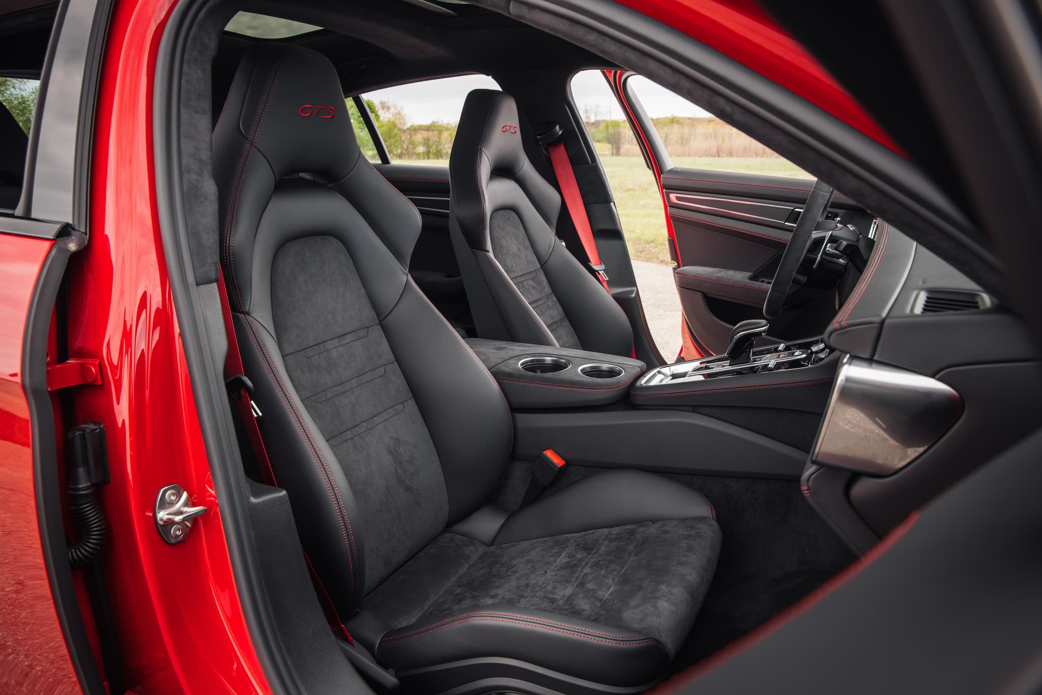 Porsche Panamera 2021